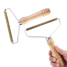 Carica l'immagine nel visualizzatore di Gallery, Rimuovi-peli di animali domestici in legno - Ozerty