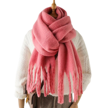 Carica l'immagine nel visualizzatore di Gallery, Sciarpa da donna Cozy Elegance -Rosa pallido - Ozerty