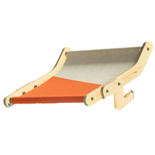 Carica l&#39;immagine nel visualizzatore di Gallery, Trespolo in legno per gatti
