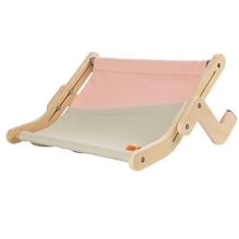 Carica l&#39;immagine nel visualizzatore di Gallery, Trespolo in legno per gatti
