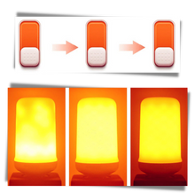 Carica l&#39;immagine nel visualizzatore di Gallery, Lampada a LED con Effetto Fiamma
