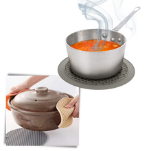 Carica l&#39;immagine nel visualizzatore di Gallery, Sottopentola in silicone - Ozerty
