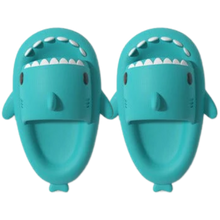 Carica l&#39;immagine nel visualizzatore di Gallery, Pantofole da spiaggia con squalo - Ozerty
