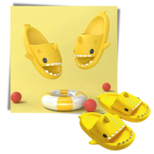 Carica l&#39;immagine nel visualizzatore di Gallery, Pantofole da spiaggia con squalo - Ozerty
