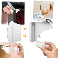 Carica l&#39;immagine nel visualizzatore di Gallery, Confezione da 4 serrature magnetiche per armadietti di sicurezza per bambini - Ozerty

