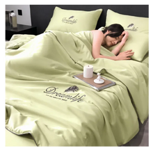 Carica l&#39;immagine nel visualizzatore di Gallery, Copripiumino in morbida seta di ghiaccio -Ciano/150X200 cmCiano/180X220 cmCiano/200X230 cm - Ozerty
