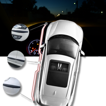 Carica l&#39;immagine nel visualizzatore di Gallery, Strisce Protettive Riflettenti per Paraurti Auto - Ozerty
