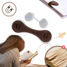 Carica l&#39;immagine nel visualizzatore di Gallery, Elegante segnalibro personalizzato in pelle magnetica - Ozerty
