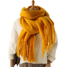 Carica l&#39;immagine nel visualizzatore di Gallery, Sciarpa da donna Cozy Elegance -Curcuma - Ozerty
