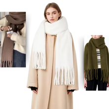 Carica l&#39;immagine nel visualizzatore di Gallery, Sciarpa da donna Cozy Elegance - Ozerty
